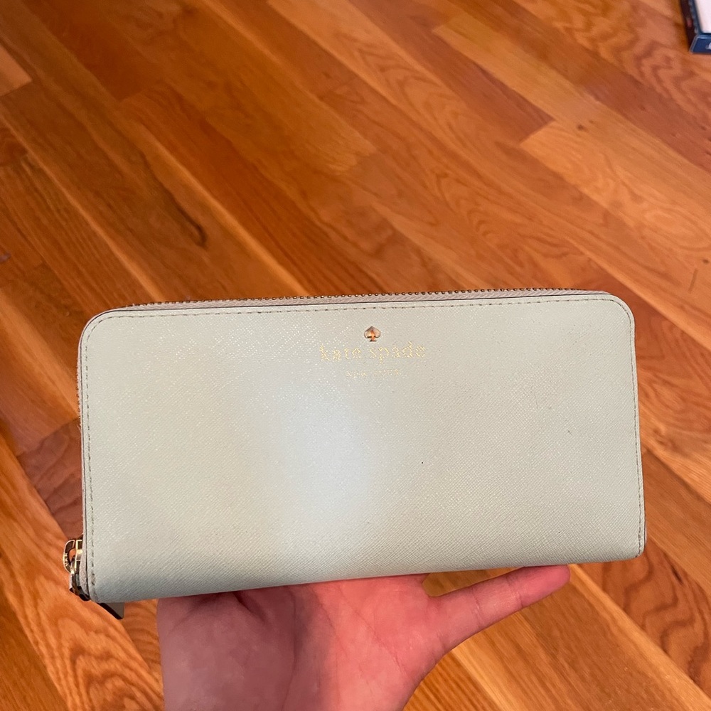 Kate spade wallet. Great condition